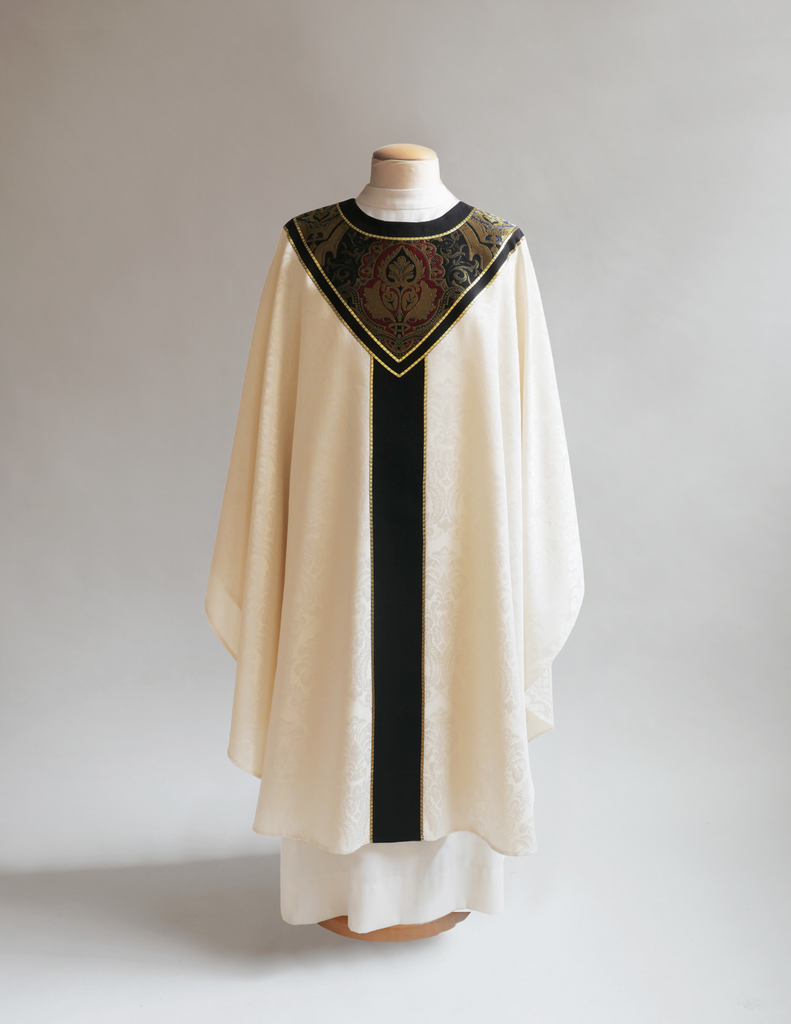 Solemn Florence Black Gold Barcelona Sample Chasuble
