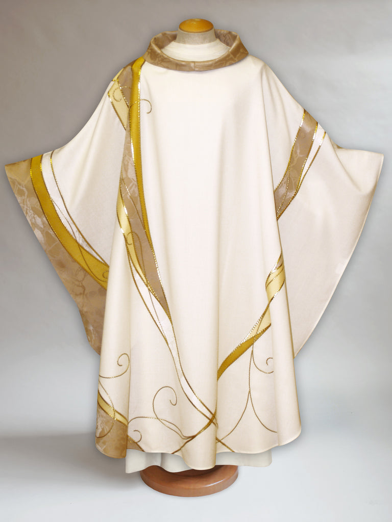 Festive Curvilinear Chasuble