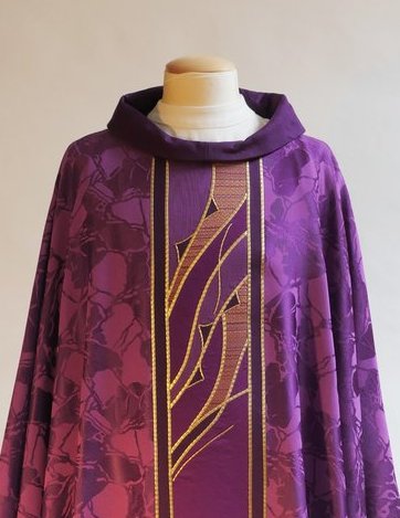 Lenten Classic Bella Purple Sample Chasuble – Bramante Studio